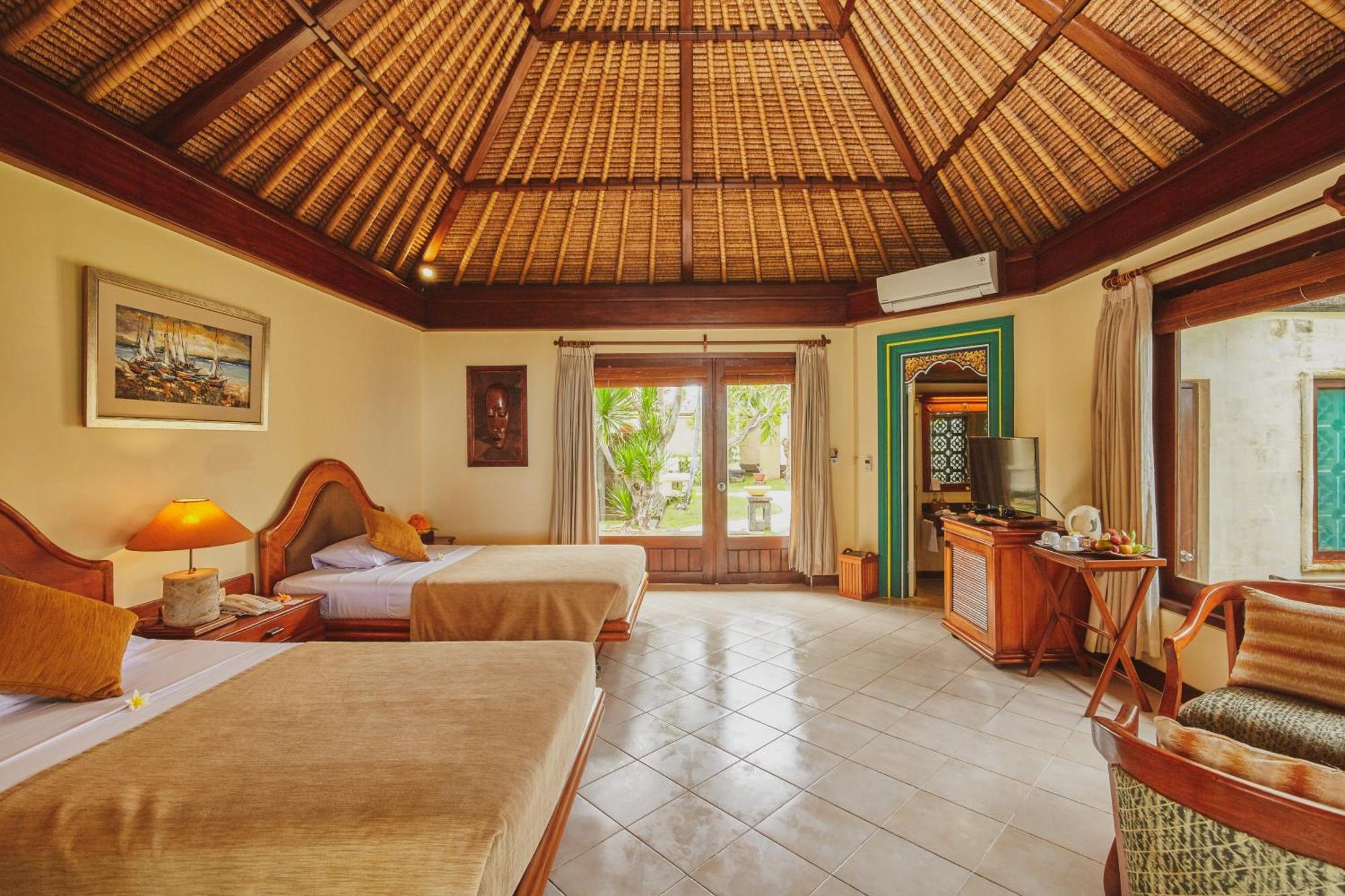 Puri Bagus Lovina Hotel Ngoại thất bức ảnh